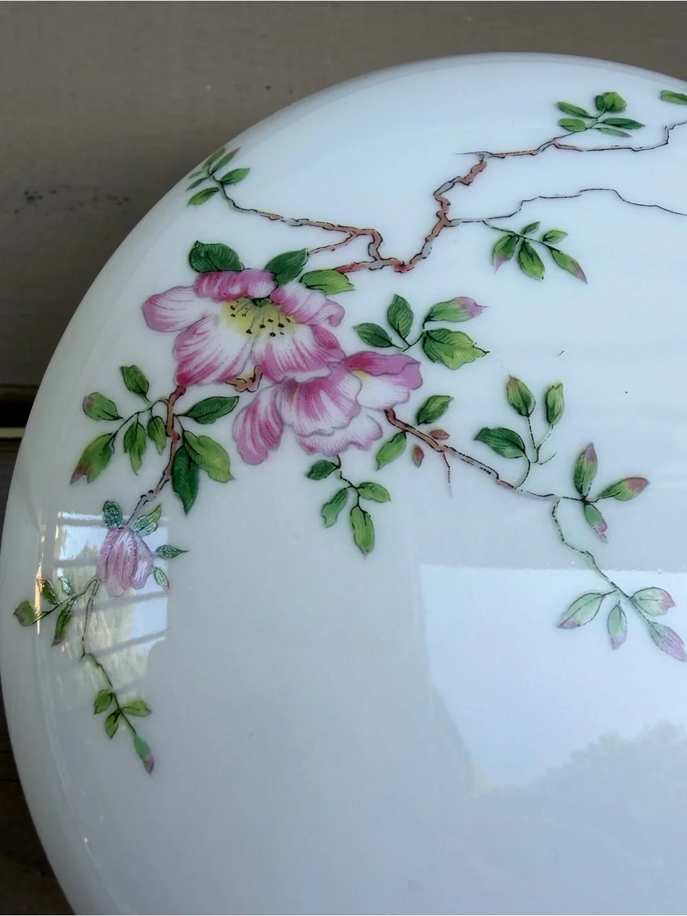 Haviland Limoges Covered Porcelain Bonbonnière Serving Dish in Floral Detail